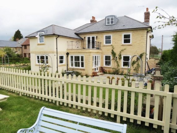 5&nbsp;Bedroom&nbsp;Detached